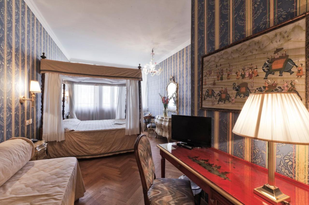 Palazzo Cendon Piano Antico Venedig